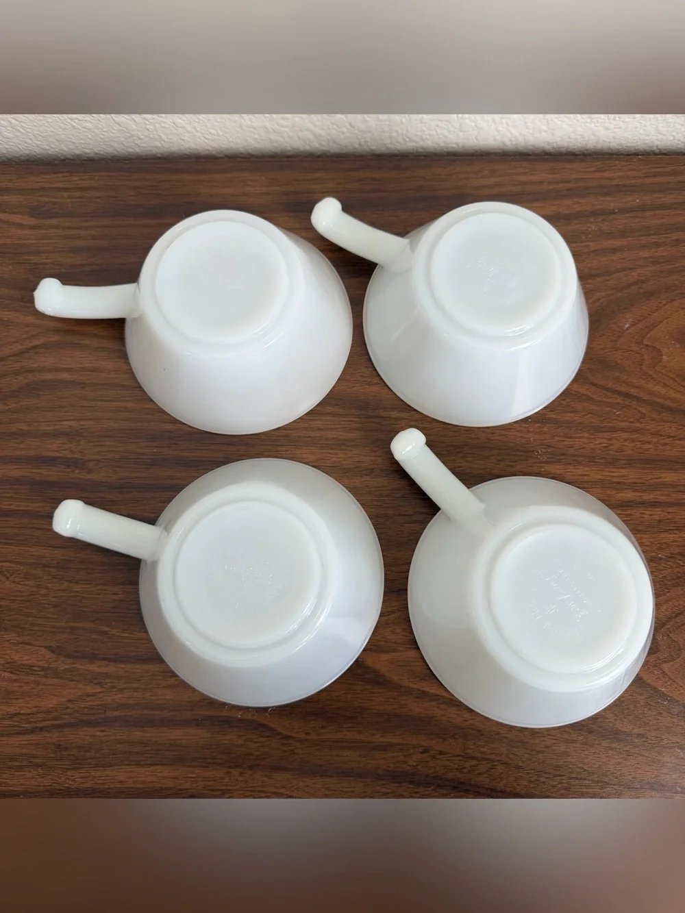 Set Of 4 Anchor Hocking Fire King White Milk Glass Soup Bowl 5